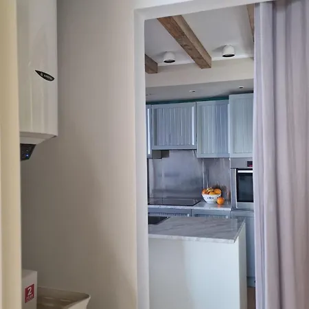 Welcome To Your Own Paradise Apartment